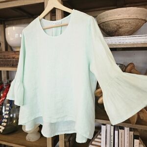 Bryn Walker Fran Basic Light Mint Linen Round Neck Ruffle 3/4 Bell Sleeve NWOT L